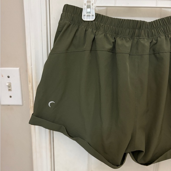 BOGO!! Zyia Women’s Active Wear Shorts in Olive Green - Picture 7 of 8